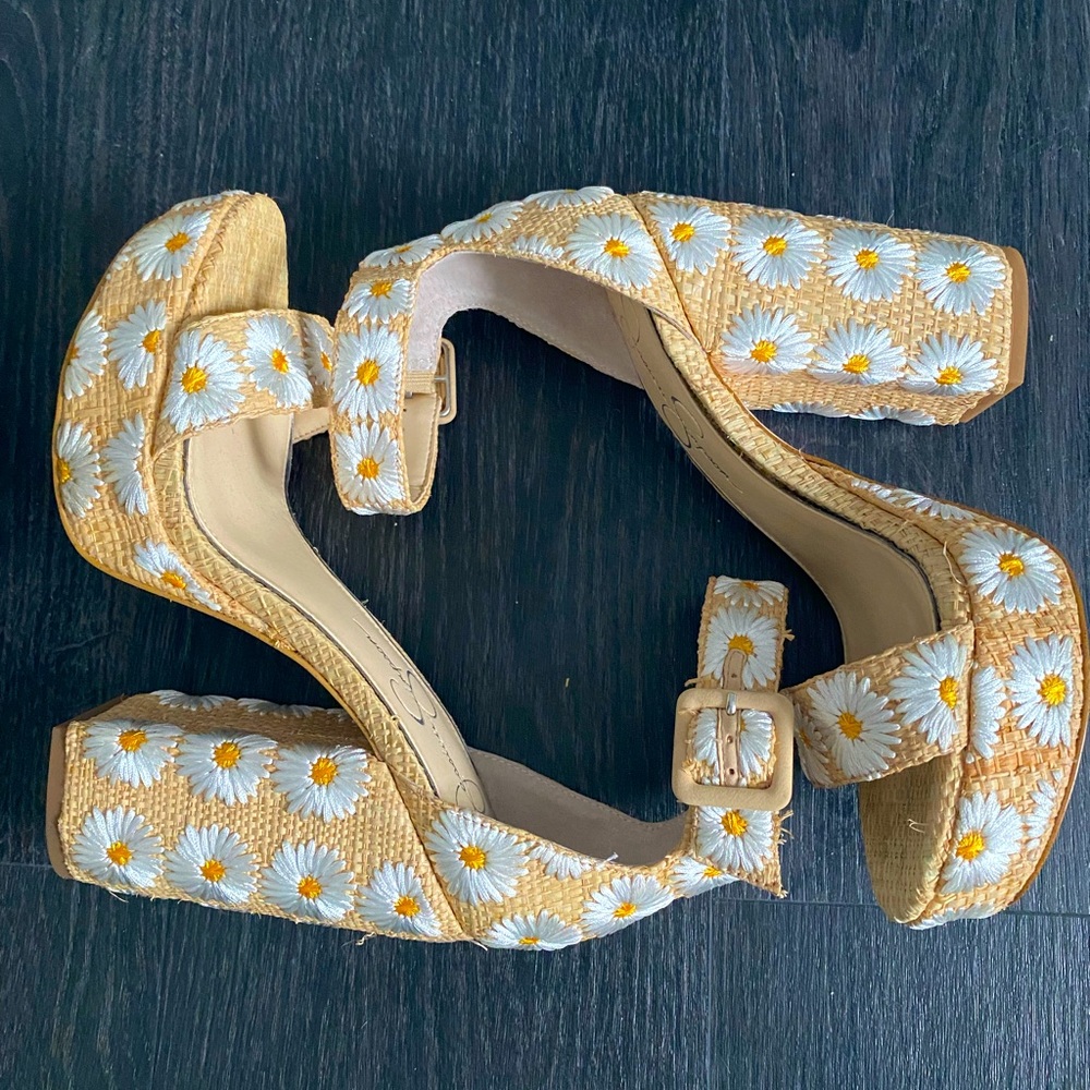 Jessica Simpson Daisy platform heels